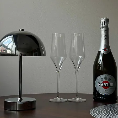 - 5 Min Walk To Old Town & Harbour Apartment *